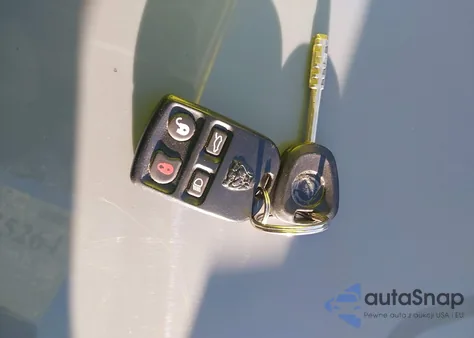 2001 Jaguar Xj8 Vanden Plas z USA, uszkodzony, nr VIN SAJDA24CX1LF32147